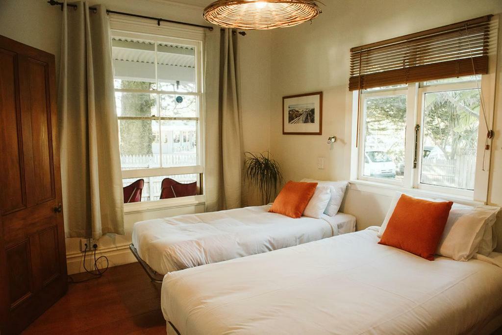 Bow Street Apartments & Cottage Raglan Dış mekan fotoğraf